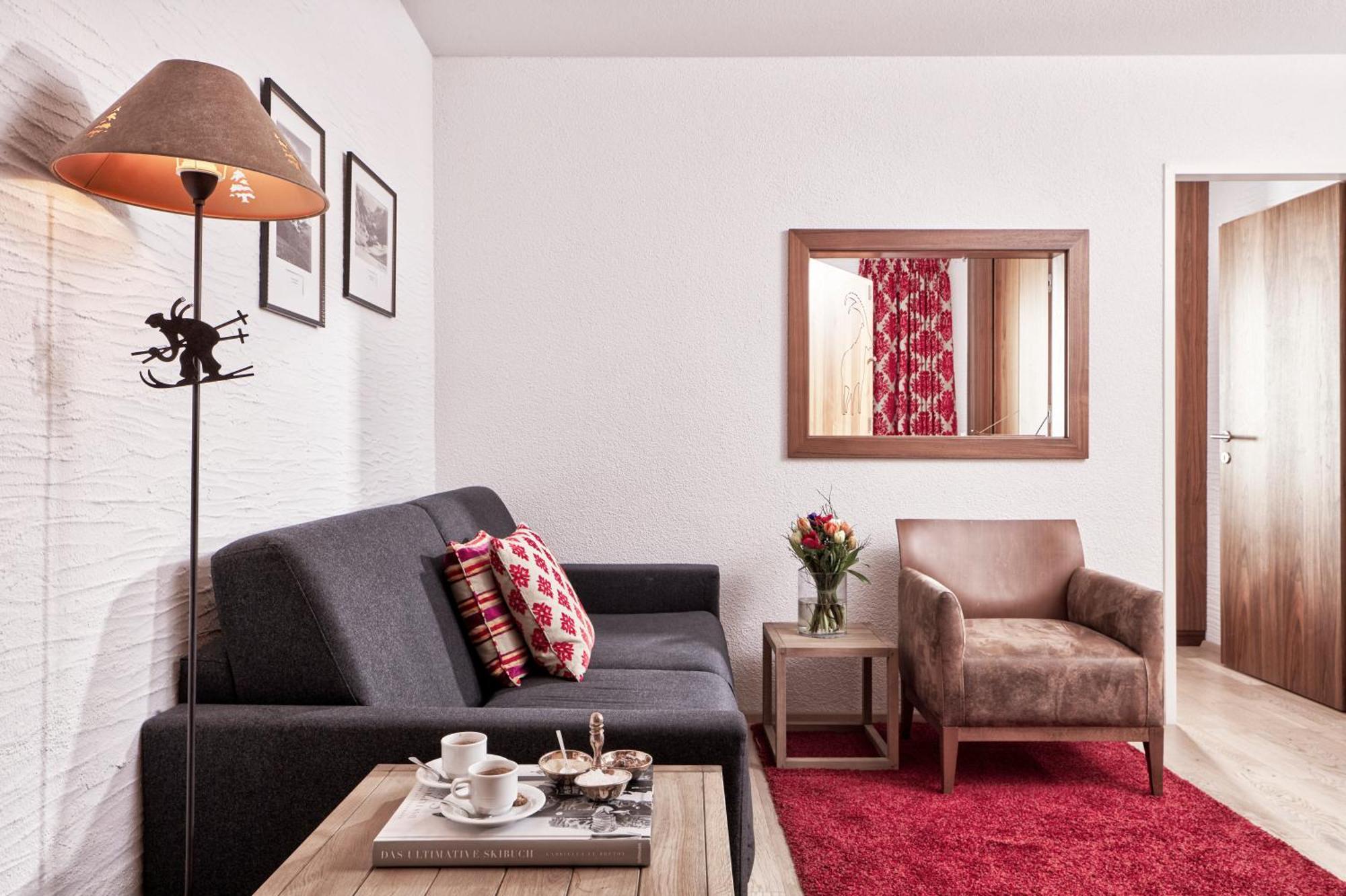 Hotel Goldener Berg Лех ам Алберг Екстериор снимка