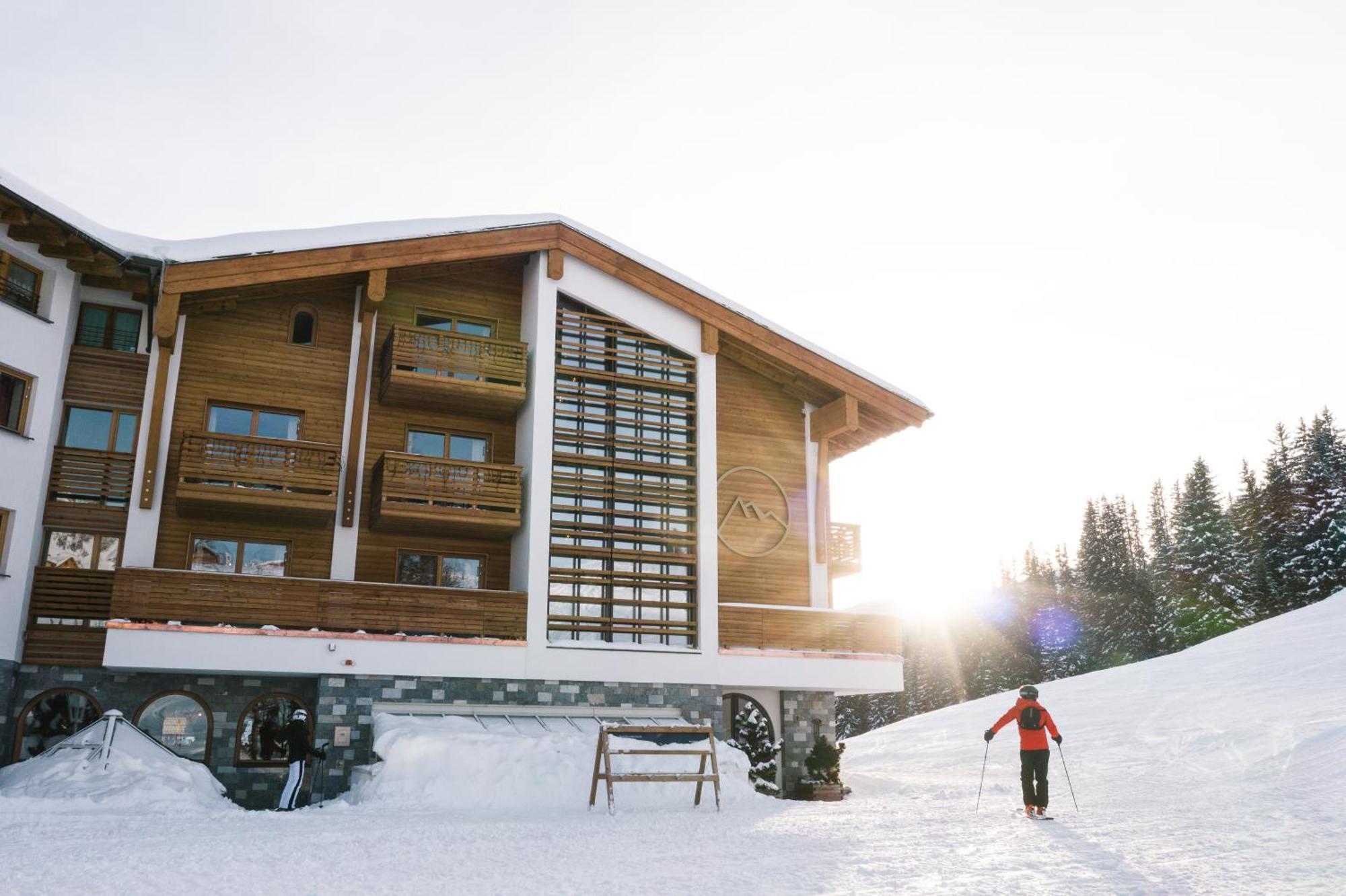 Hotel Goldener Berg Лех ам Алберг Екстериор снимка