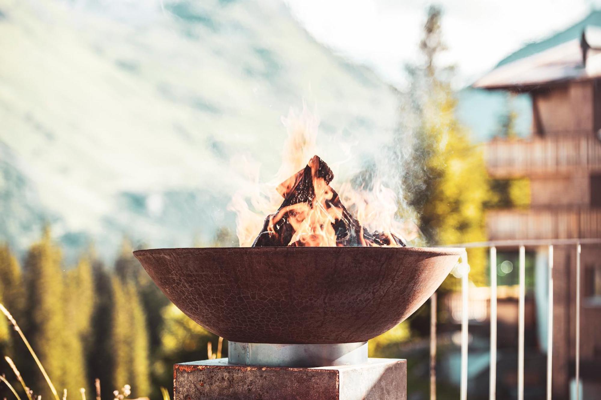 Hotel Goldener Berg Лех ам Алберг Екстериор снимка