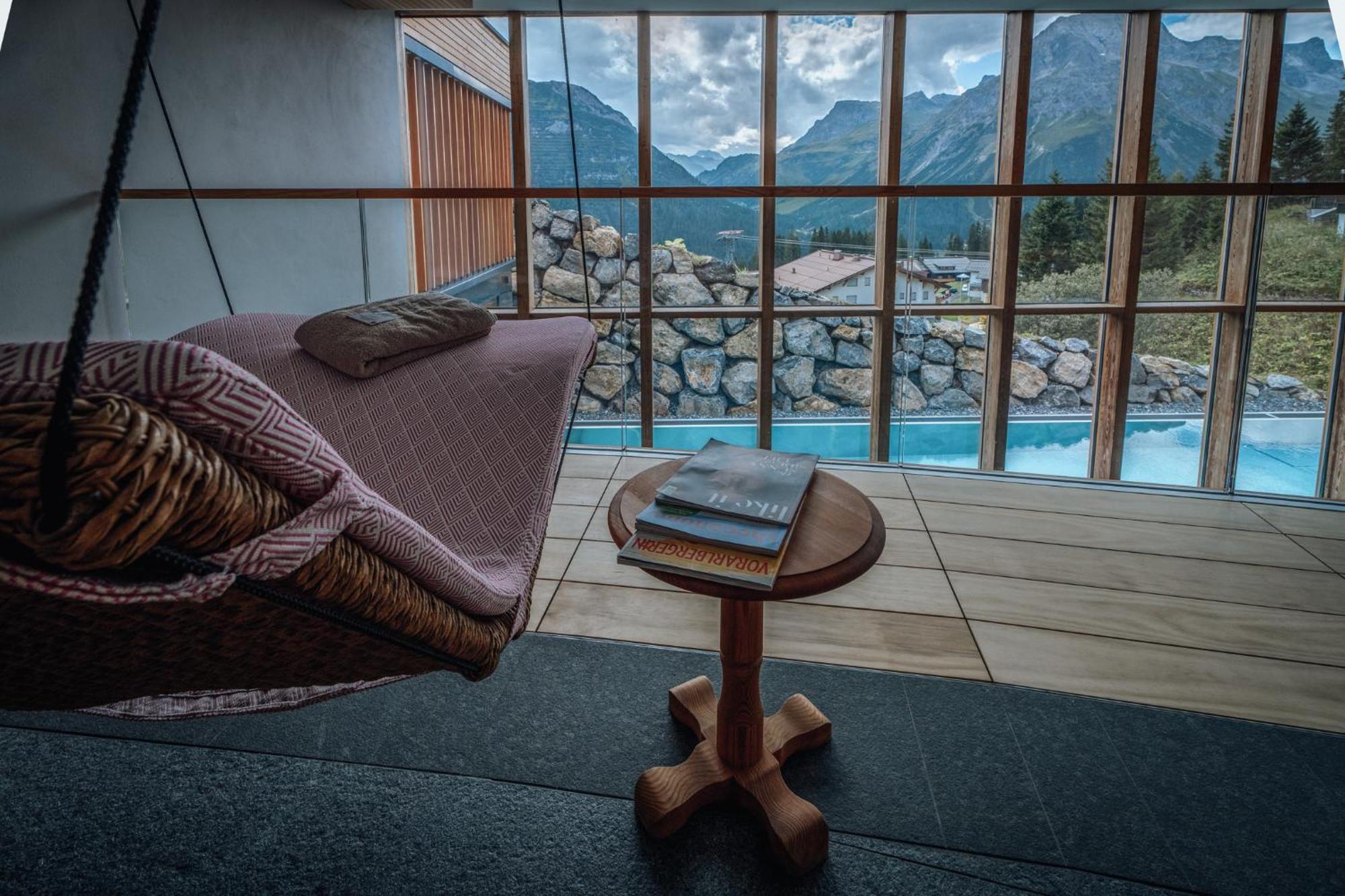 Hotel Goldener Berg Лех ам Алберг Екстериор снимка