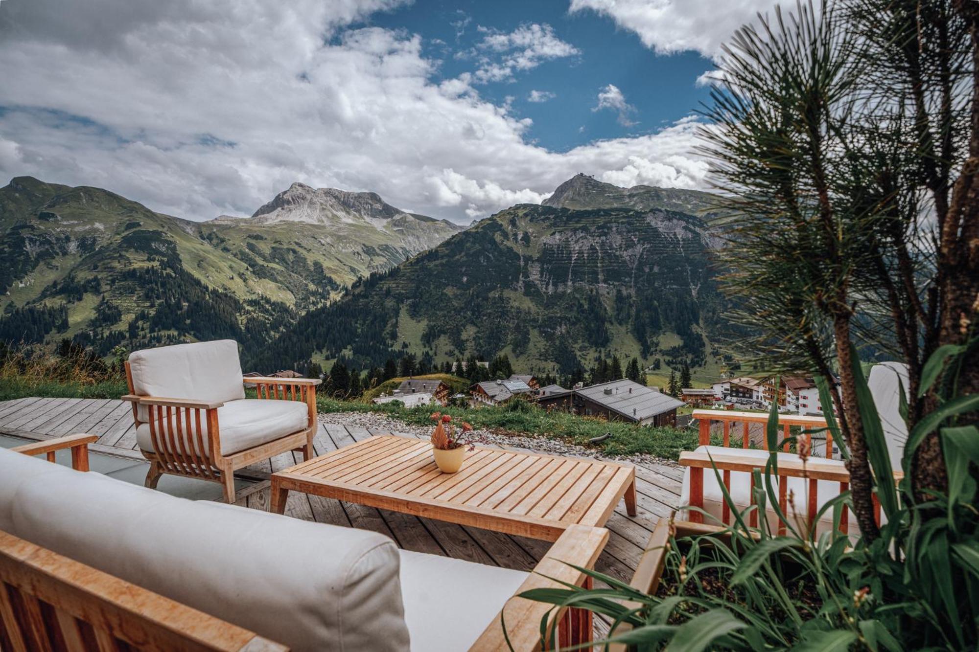 Hotel Goldener Berg Лех ам Алберг Екстериор снимка