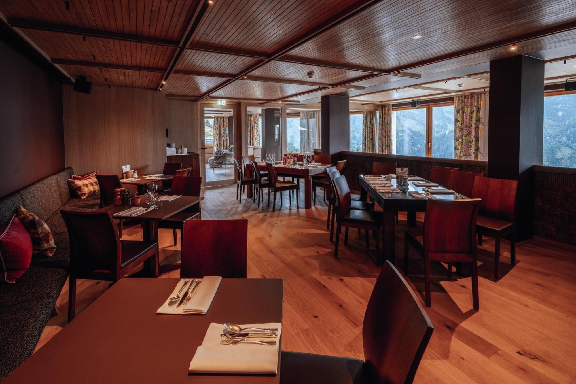 Hotel Goldener Berg Лех ам Алберг Екстериор снимка