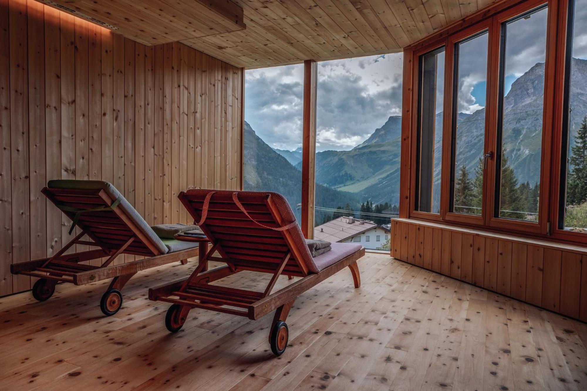 Hotel Goldener Berg Лех ам Алберг Екстериор снимка