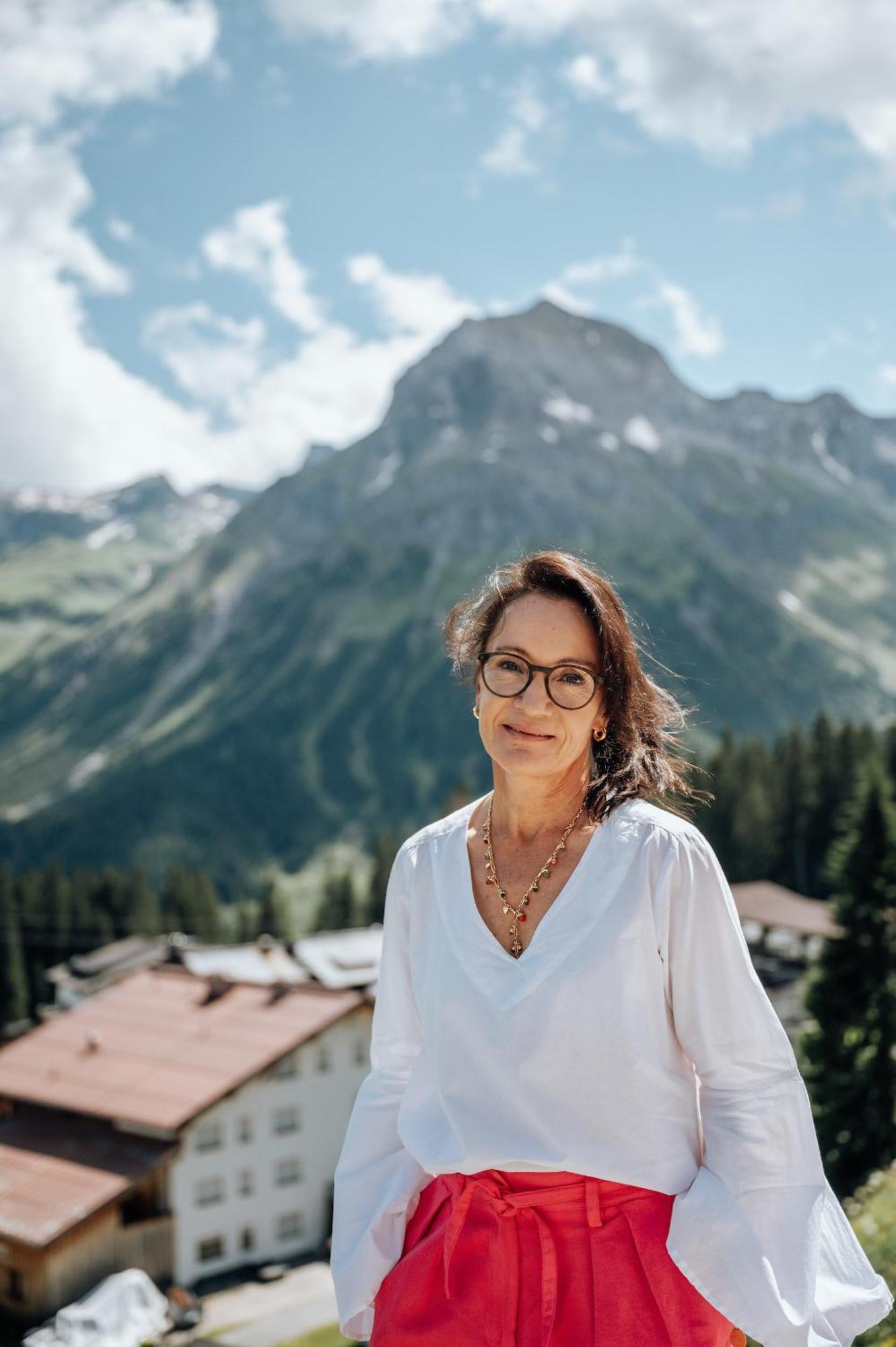 Hotel Goldener Berg Лех ам Алберг Екстериор снимка